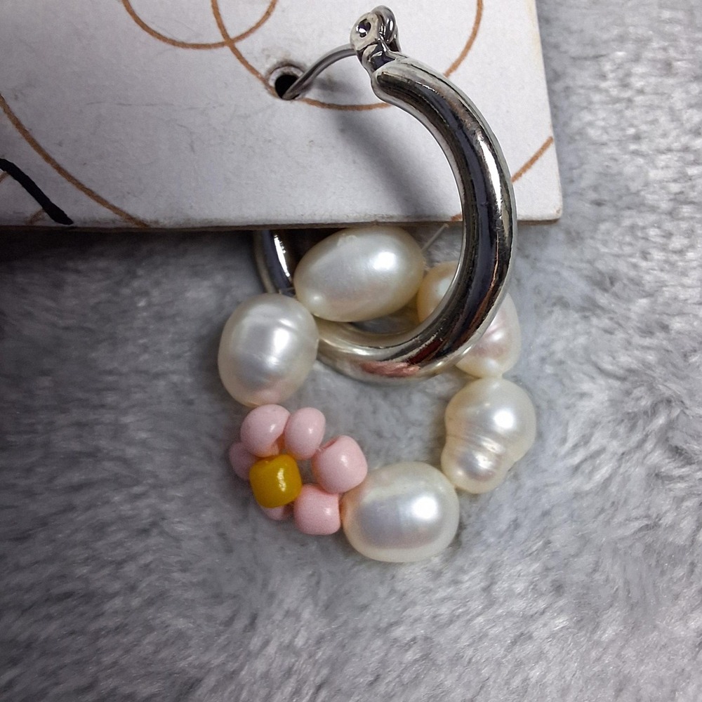 Urban Outfitters Silver Hoop Earrings with Pearls and Pink Flower Charms - Picture 3 of 5
